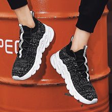 Load image into Gallery viewer, KRAKEN 'Colossal Legend' X9X Sneakers