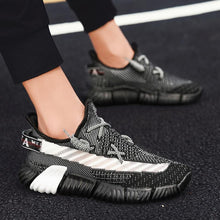 Load image into Gallery viewer, ZEBRA 450 V2 PrimeKnit Sneakers