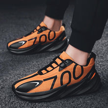 Load image into Gallery viewer, WRAITH &#39;Spirit&#39; 700 Sneakers
