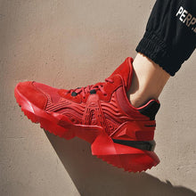 Load image into Gallery viewer, VYPER &#39;Jagged Jockey&#39; R7X Sneakers
