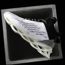 Load image into Gallery viewer, FALCON &#39;Chevron Legend&#39; X9X Sneakers
