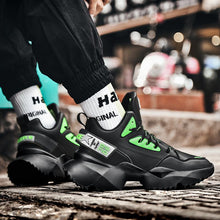 Load image into Gallery viewer, SPRUZZO &#39;Dribble Dash&#39; R7X Sneakers
