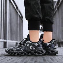 Load image into Gallery viewer, TRIPPY CAMO &#39;SUP&#39; X9X Sneakers
