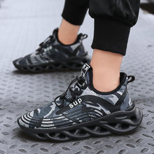 Load image into Gallery viewer, TRIPPY CAMO &#39;SUP&#39; X9X Sneakers
